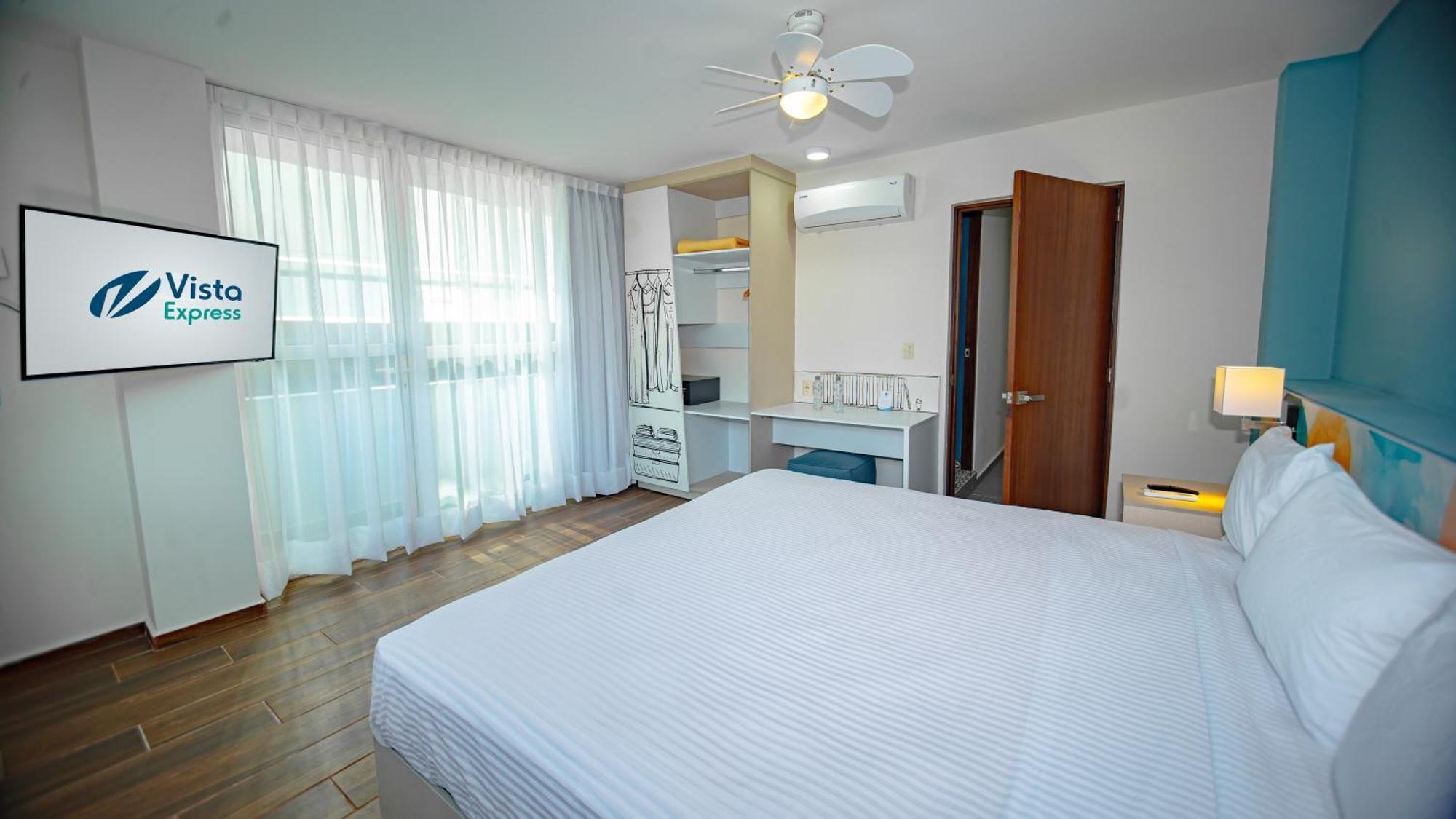 Vista Express Guadalajara Expo Surestay Collection By BW Запопан Екстериор снимка