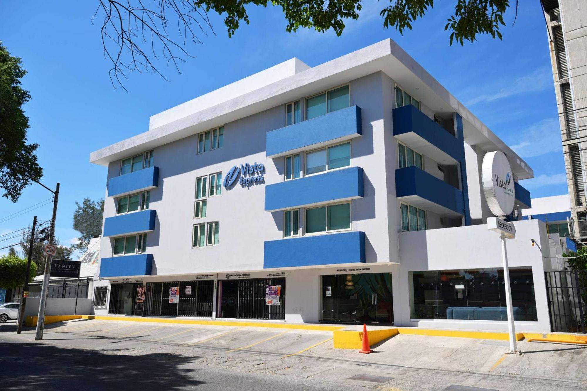 Vista Express Guadalajara Expo Surestay Collection By BW Запопан Екстериор снимка