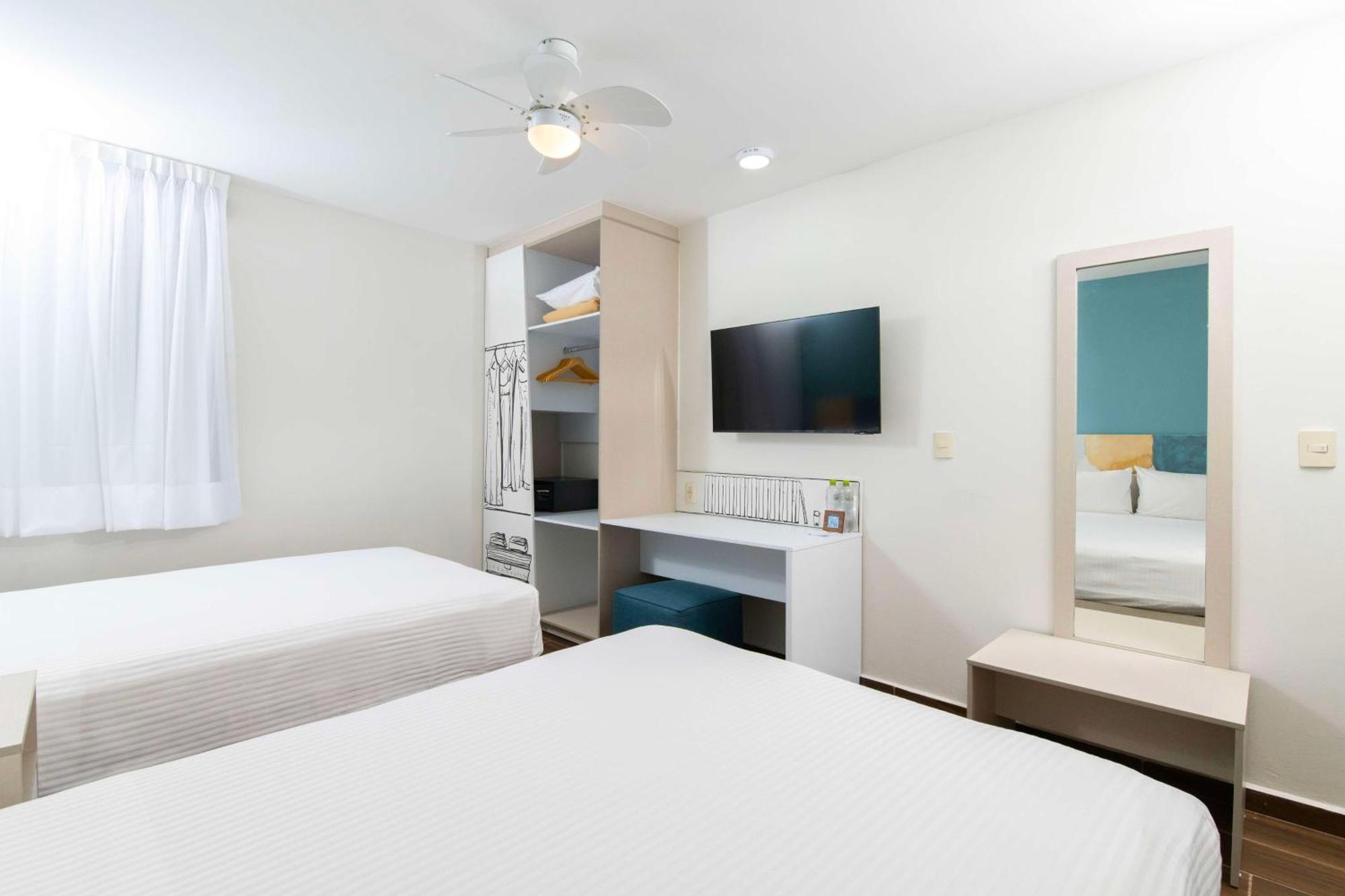 Vista Express Guadalajara Expo Surestay Collection By BW Запопан Екстериор снимка